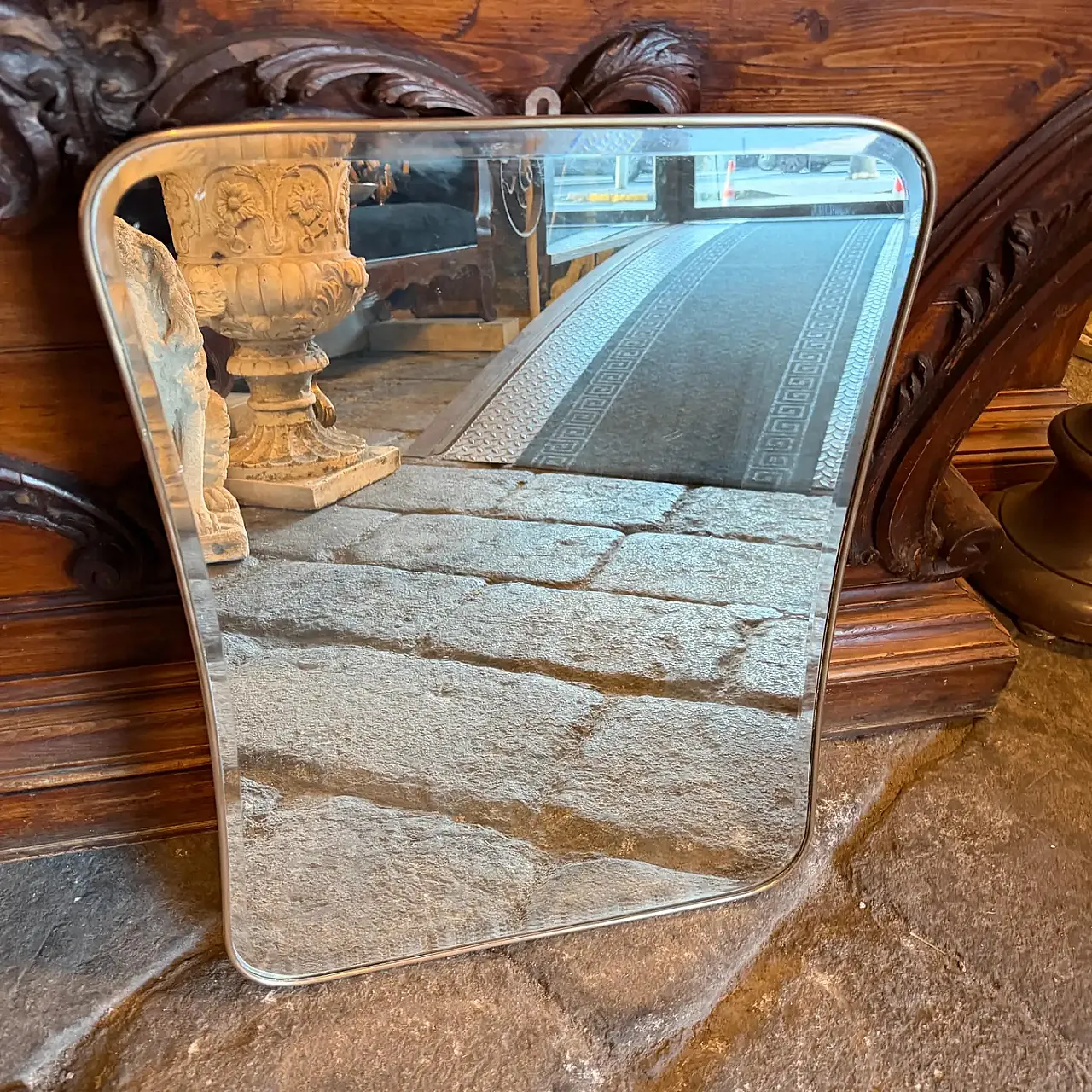 Specchio da parete in ottone a forma di biscotto di Gio Ponti, anni '50 2