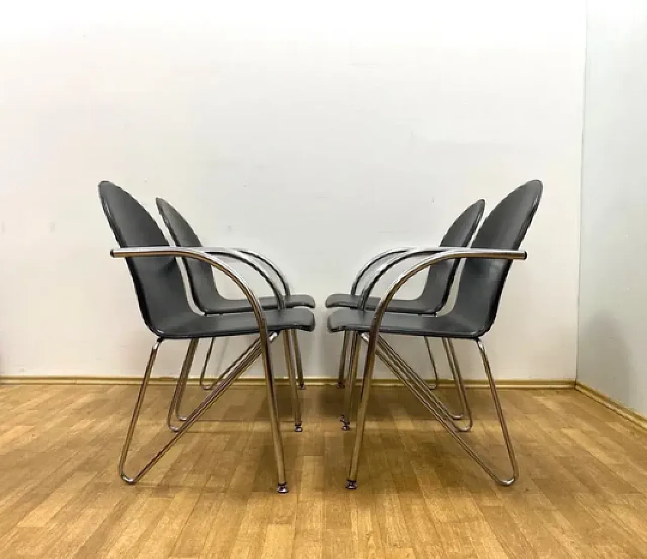 4 Sedie retrò con braccioli, anni '80 2