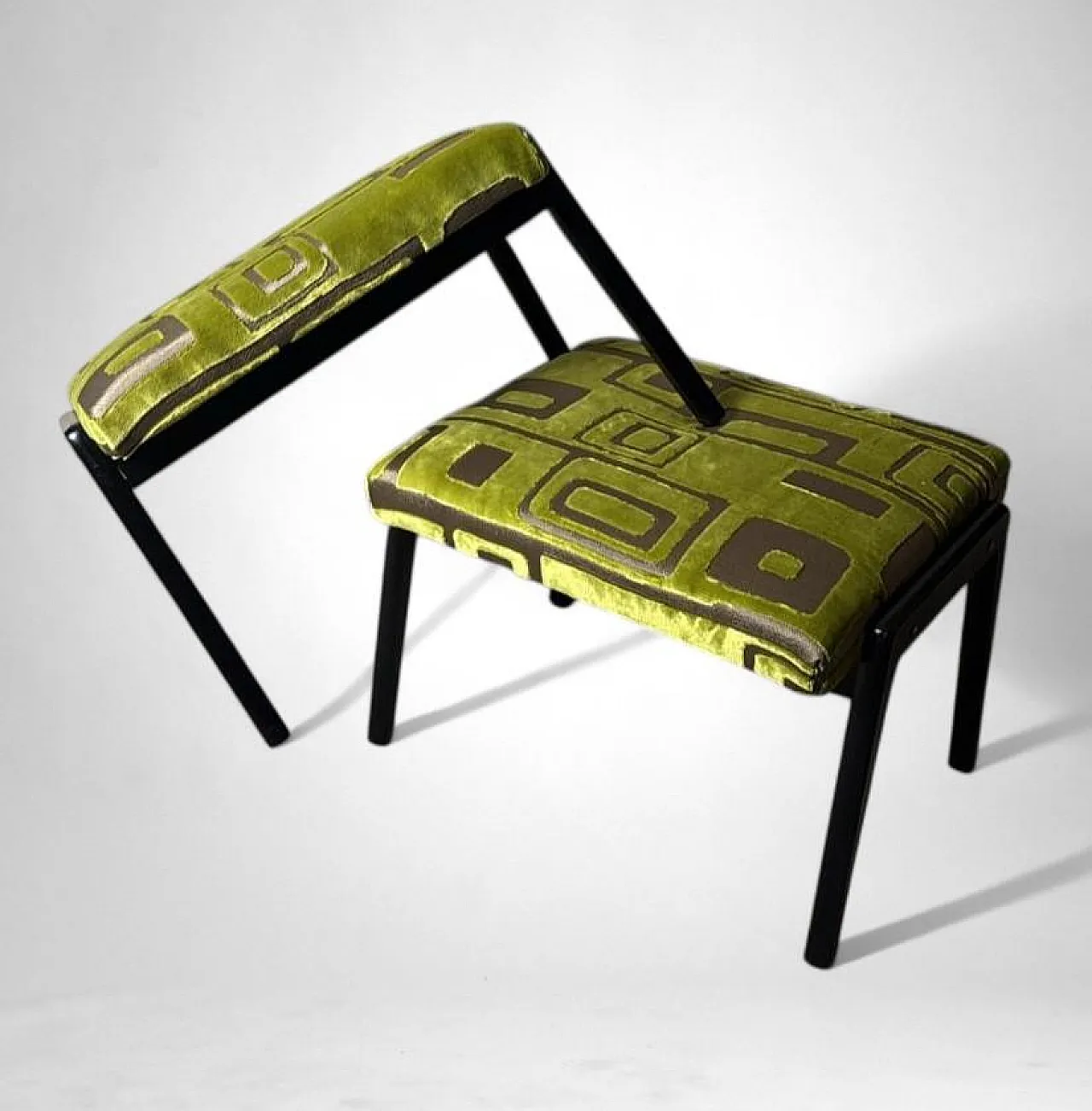 Pair of wooden and upholstered benches, Paolo Buffa's style, 1960s 8