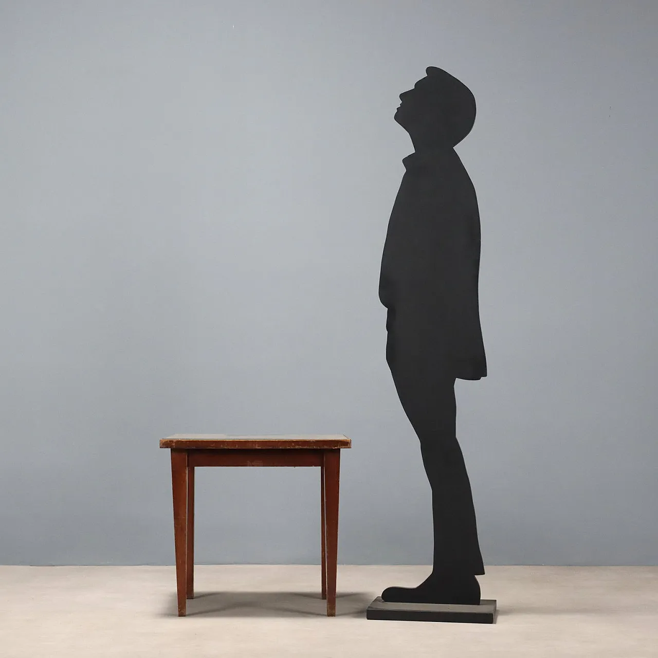 Tavolino in faggio tinto, mogano e piano in vetro trasparente, '900 2