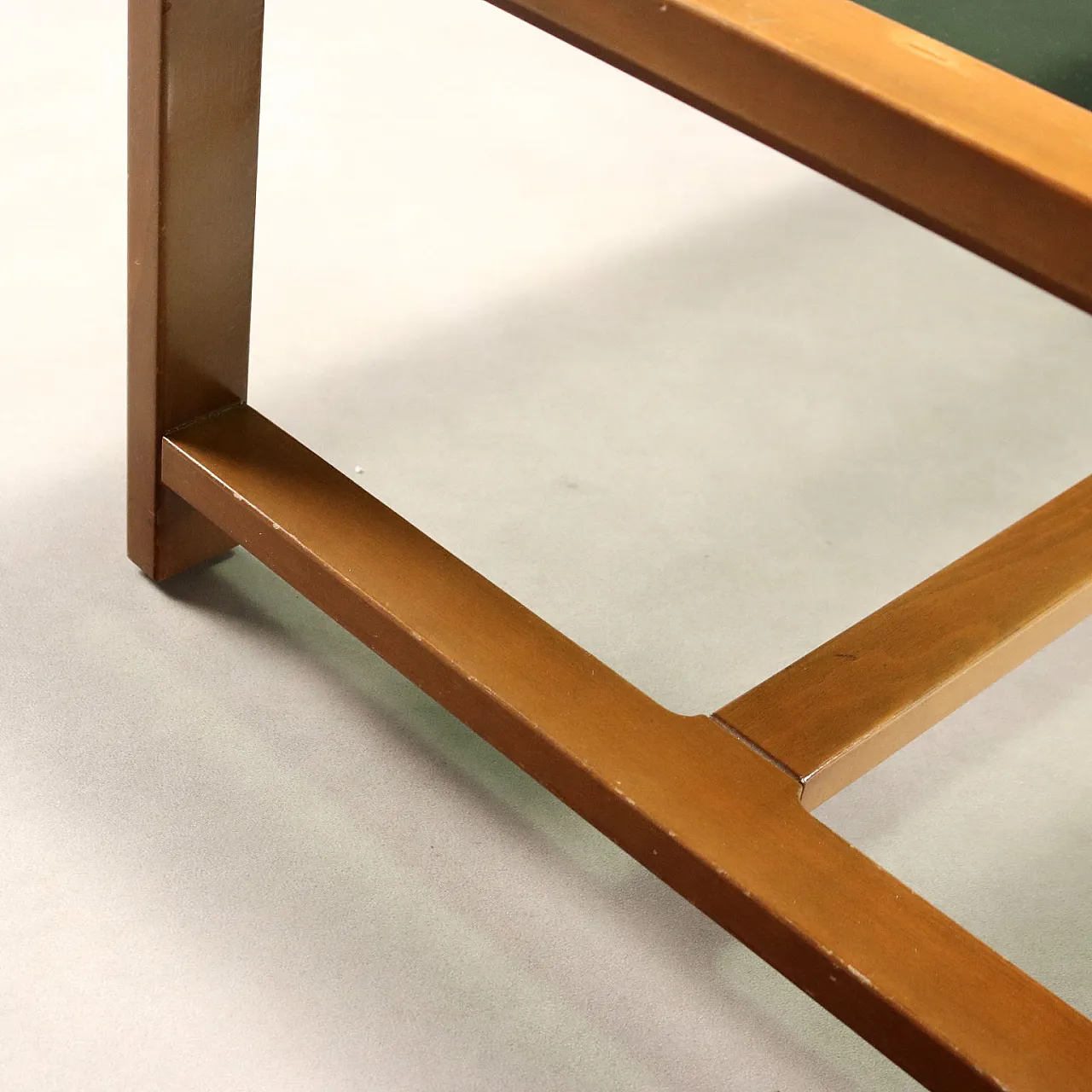 Tavolino in legno di faggio tinto con piano in vetro fumé, '900 6