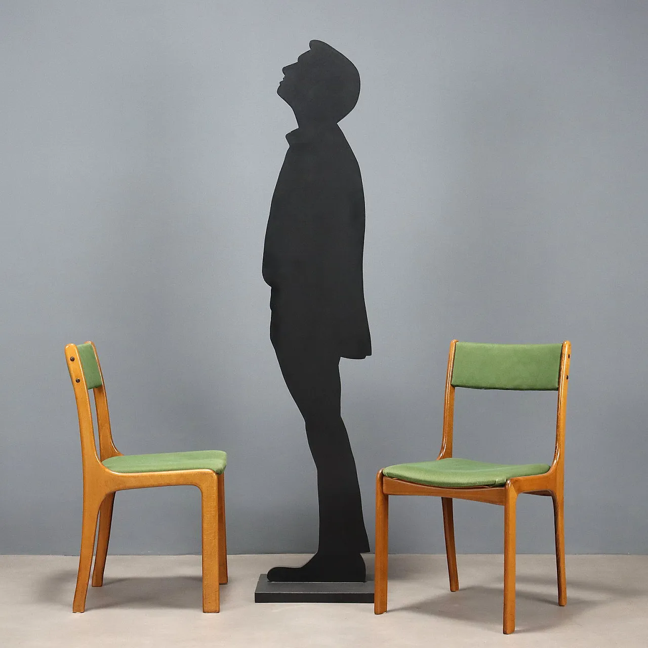 4 Sedie in legno di faggio, imbottitura in espanso, tessuto, '900 2