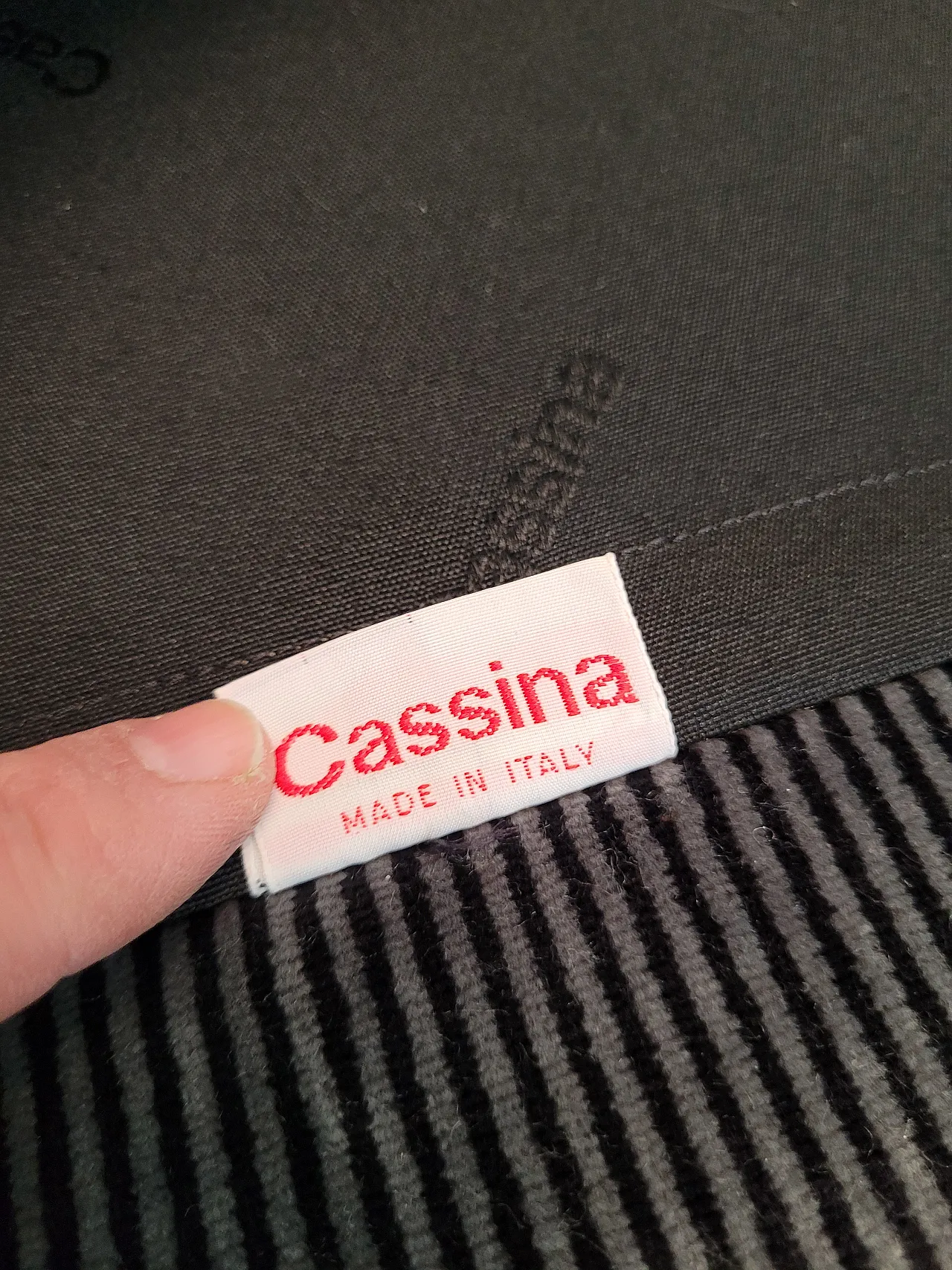 Maralunga Footstool by Magistretti for Cassina, 70s 10