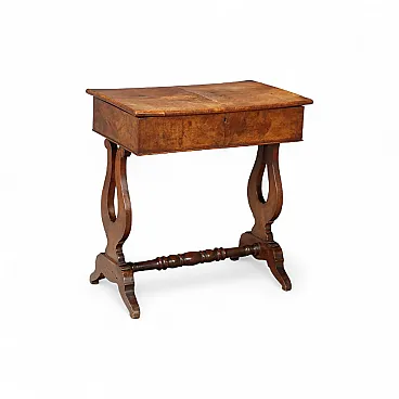 Tavolo da lavoro in noce e all'uncinetto, metà '800