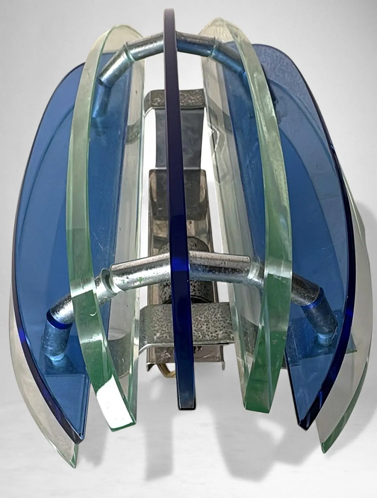 Pair of wall lamps in steel and crystal by Veca for Fontana Arte, 1970 8