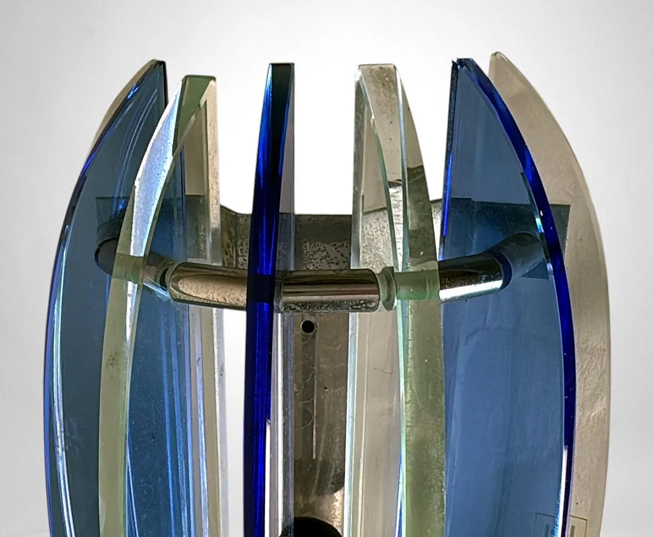 Pair of wall lamps in steel and crystal by Veca for Fontana Arte, 1970 17