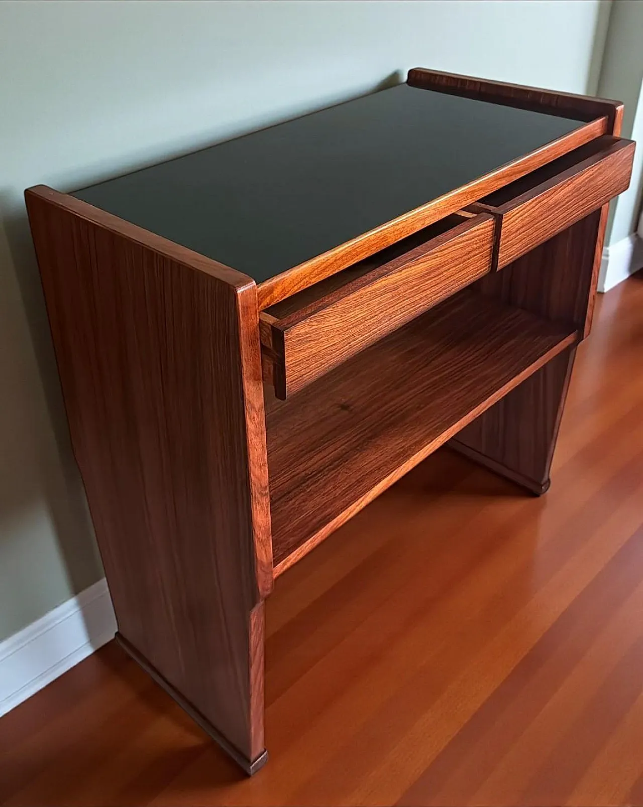 Mid-Century Modern console in walnut with glass top, 1970s 19