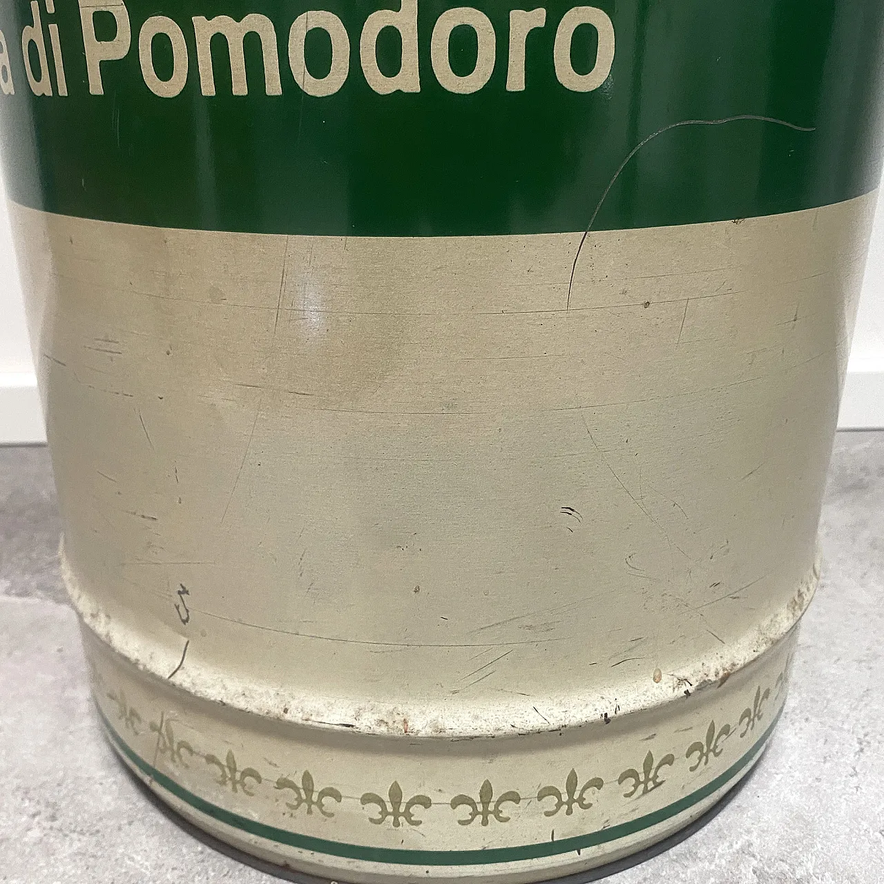 Campbell Ultramobile bin by Simon Gavina, 70s 12