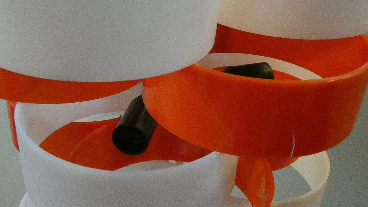 Lampada in vetro acrilico bianco e arancione di Stilux Milano, anni '60 4