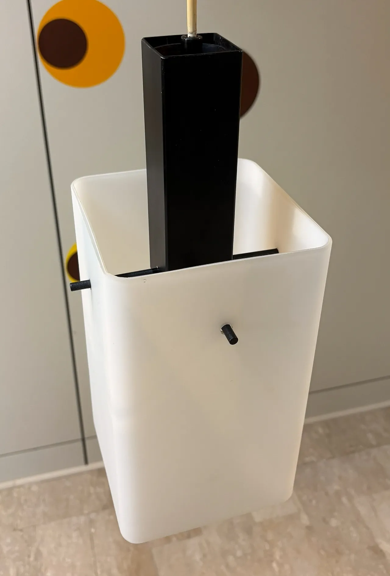 Coppia di lampade in vetro opalino e metallo di Stilux Milano,anni '60 9