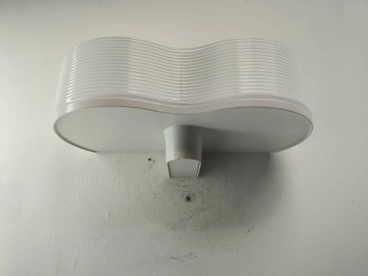 Applique doppia in metallo e vetro di Murano di Leucos, anni '80 1