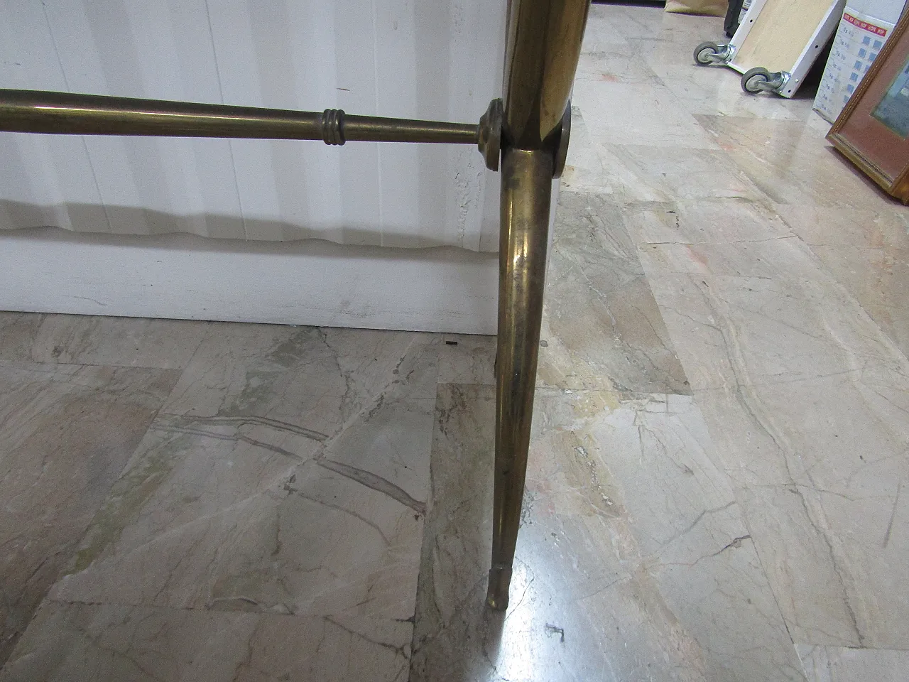 Mid-Century console, 50s 8