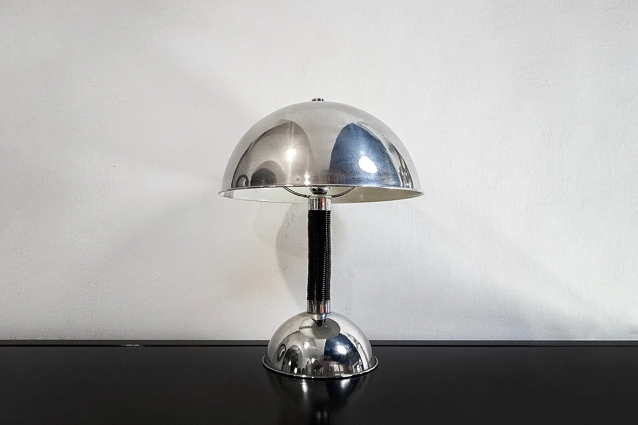 Lampada da tavolo in metallo in stile Bauhaus, anni '70 1