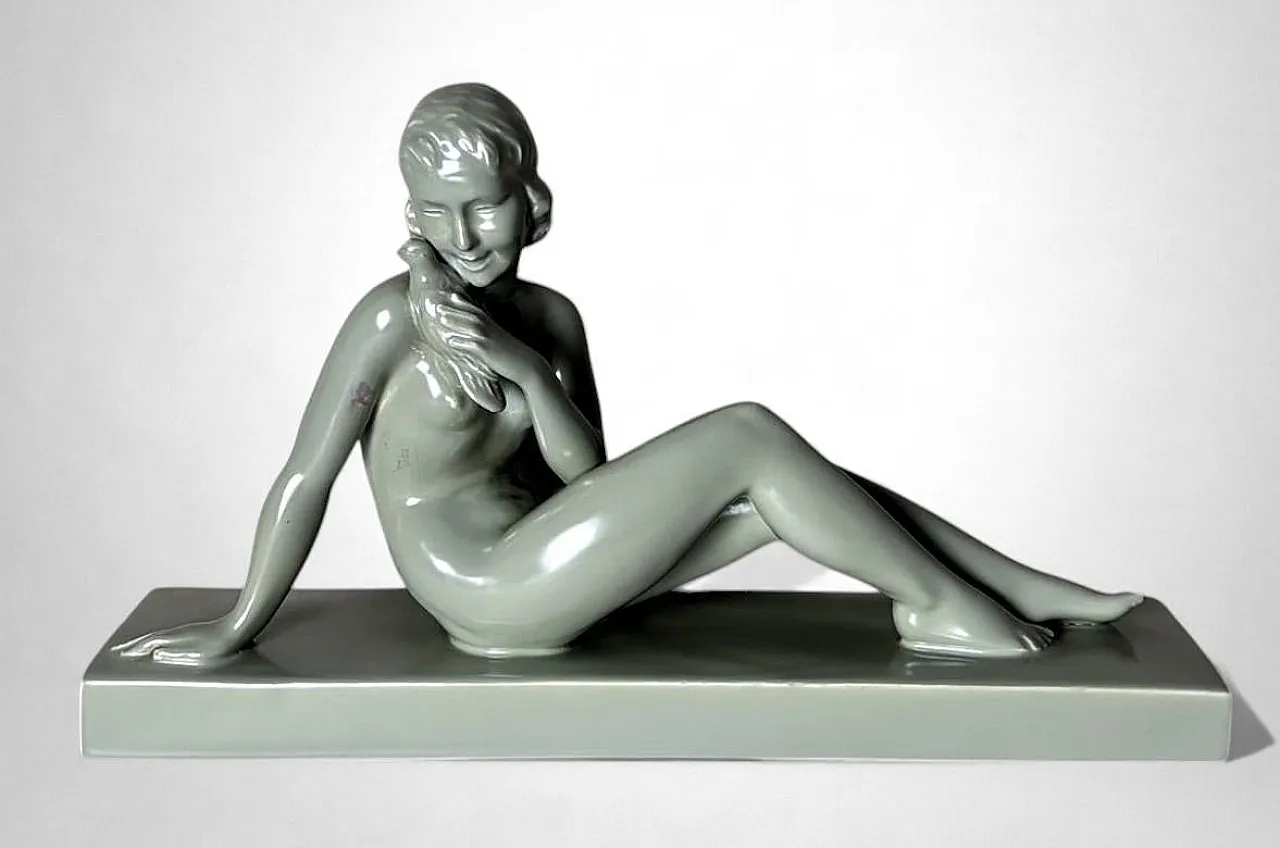 Art Deco ceramic figure of a young woman, mid-20th century 3