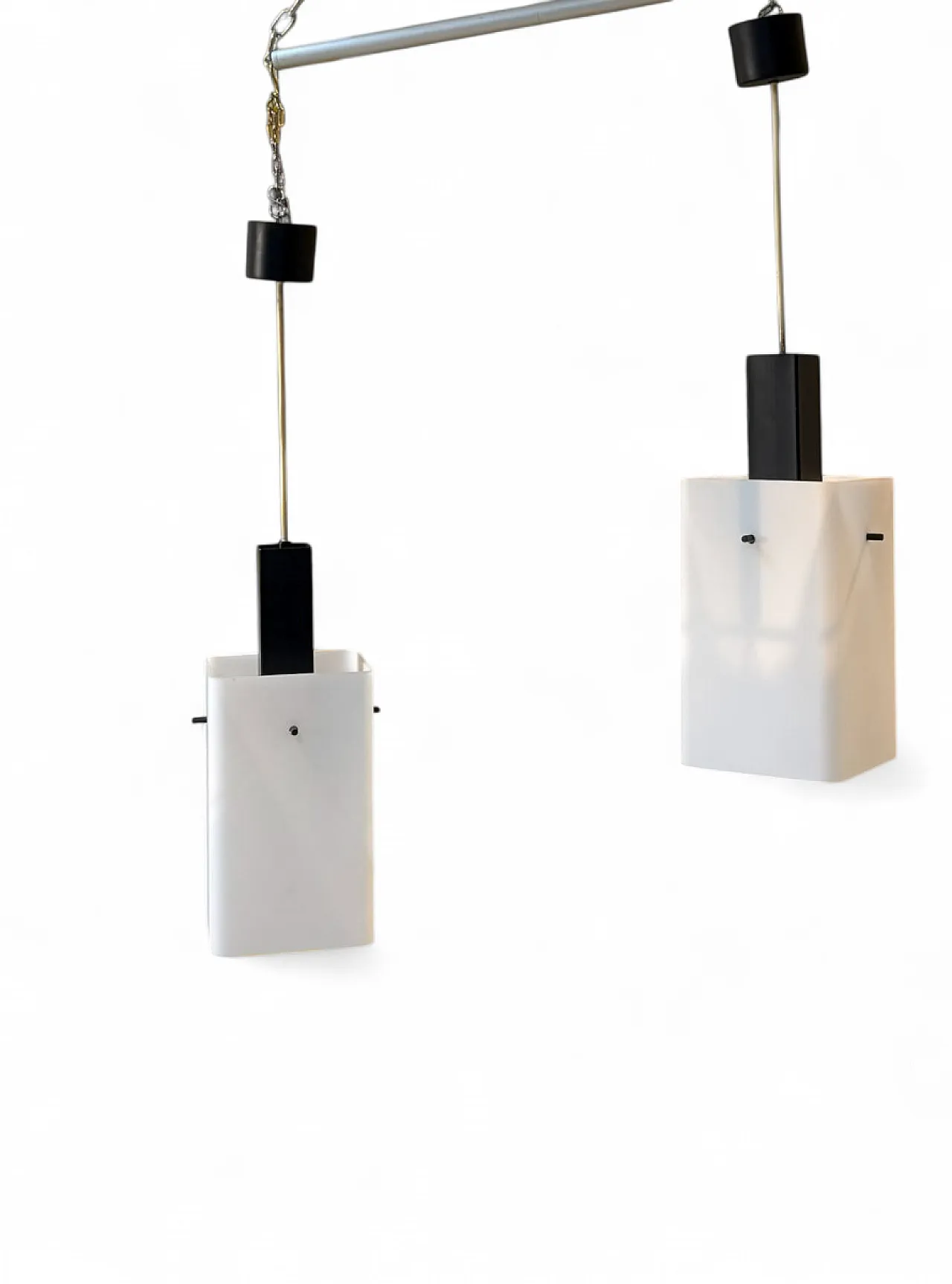 Coppia di lampade in vetro opalino e metallo di Stilux Milano,anni '60 16