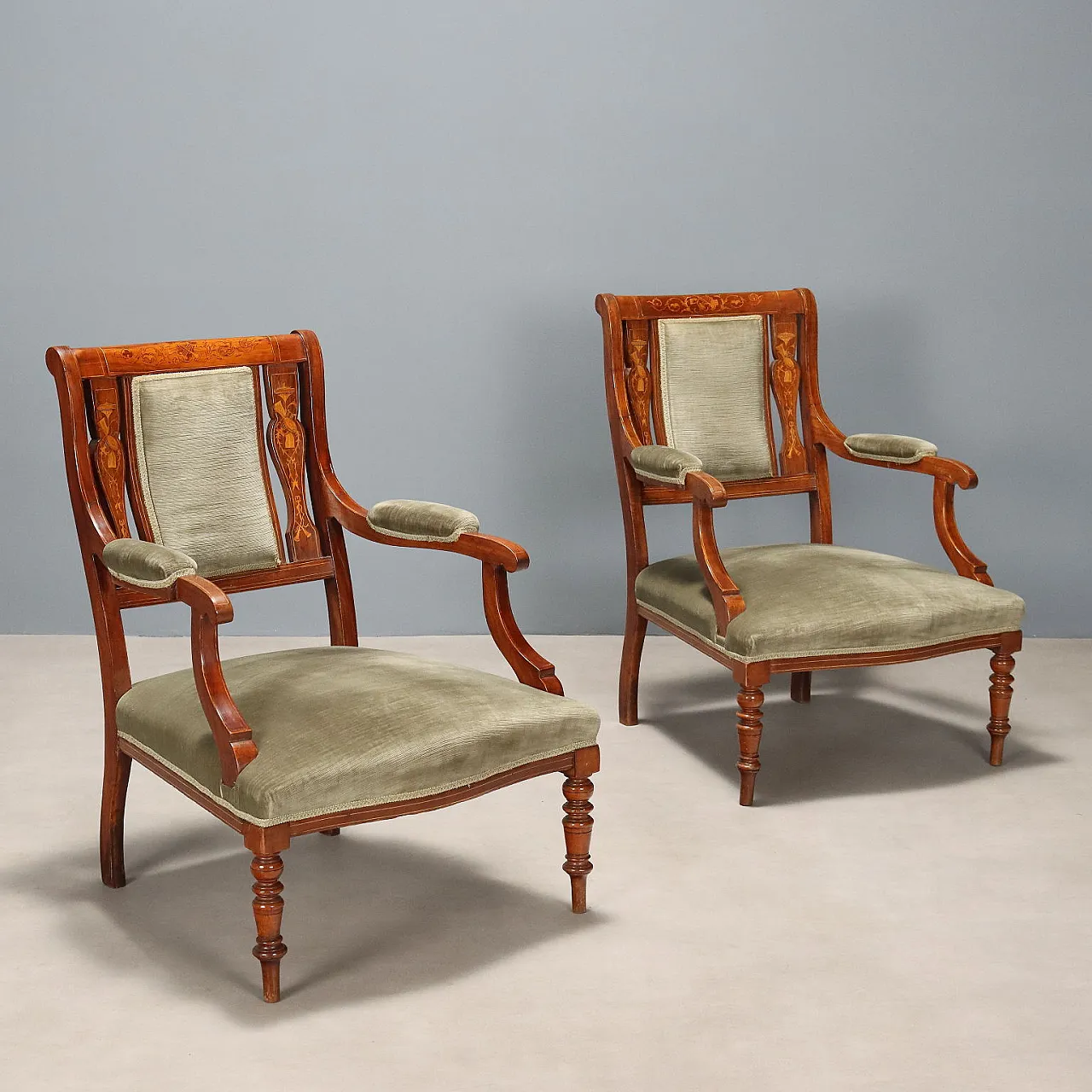 Coppia di poltrone in mogano e acero con intarsi, fine '800 1