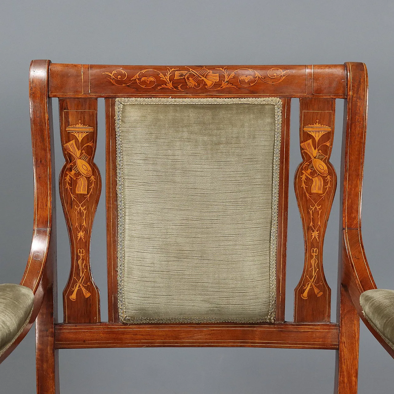 Coppia di poltrone in mogano e acero con intarsi, fine '800 5