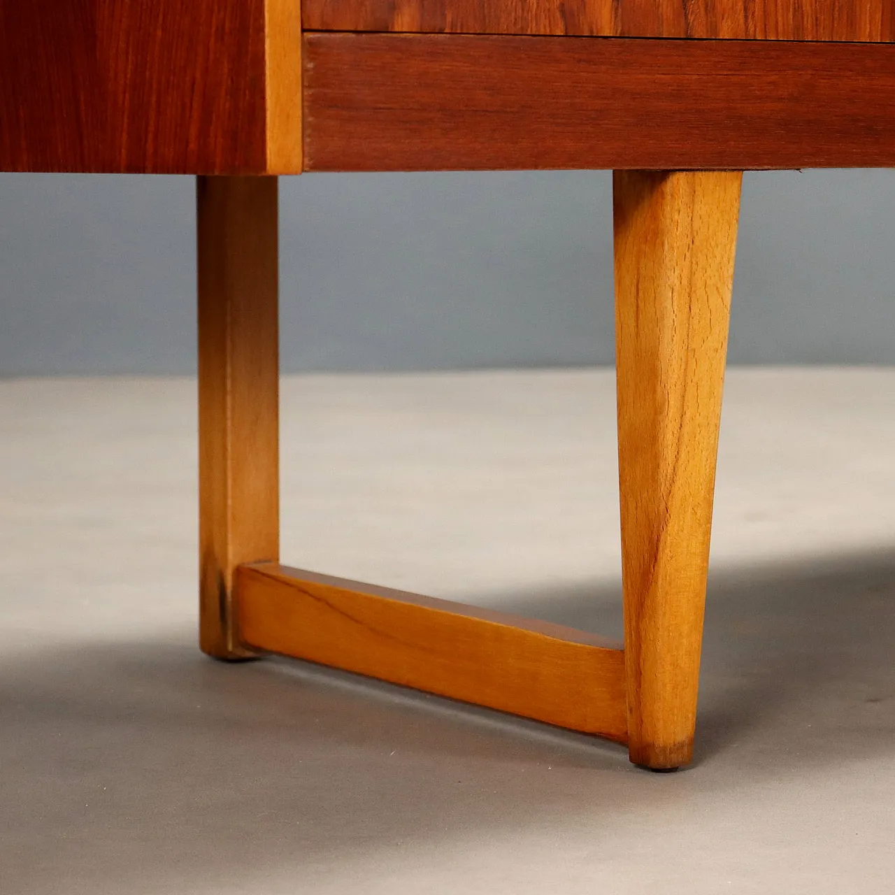 Credenza impiallacciata in teak, '900 7