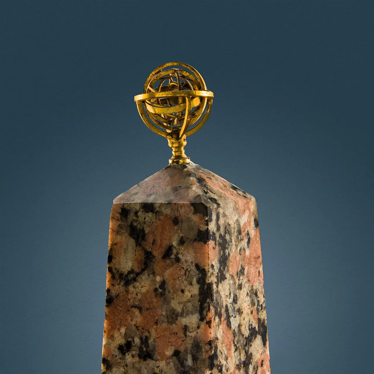 Pair of red granite and giallo di Siena marble obelisks, 19th century 4