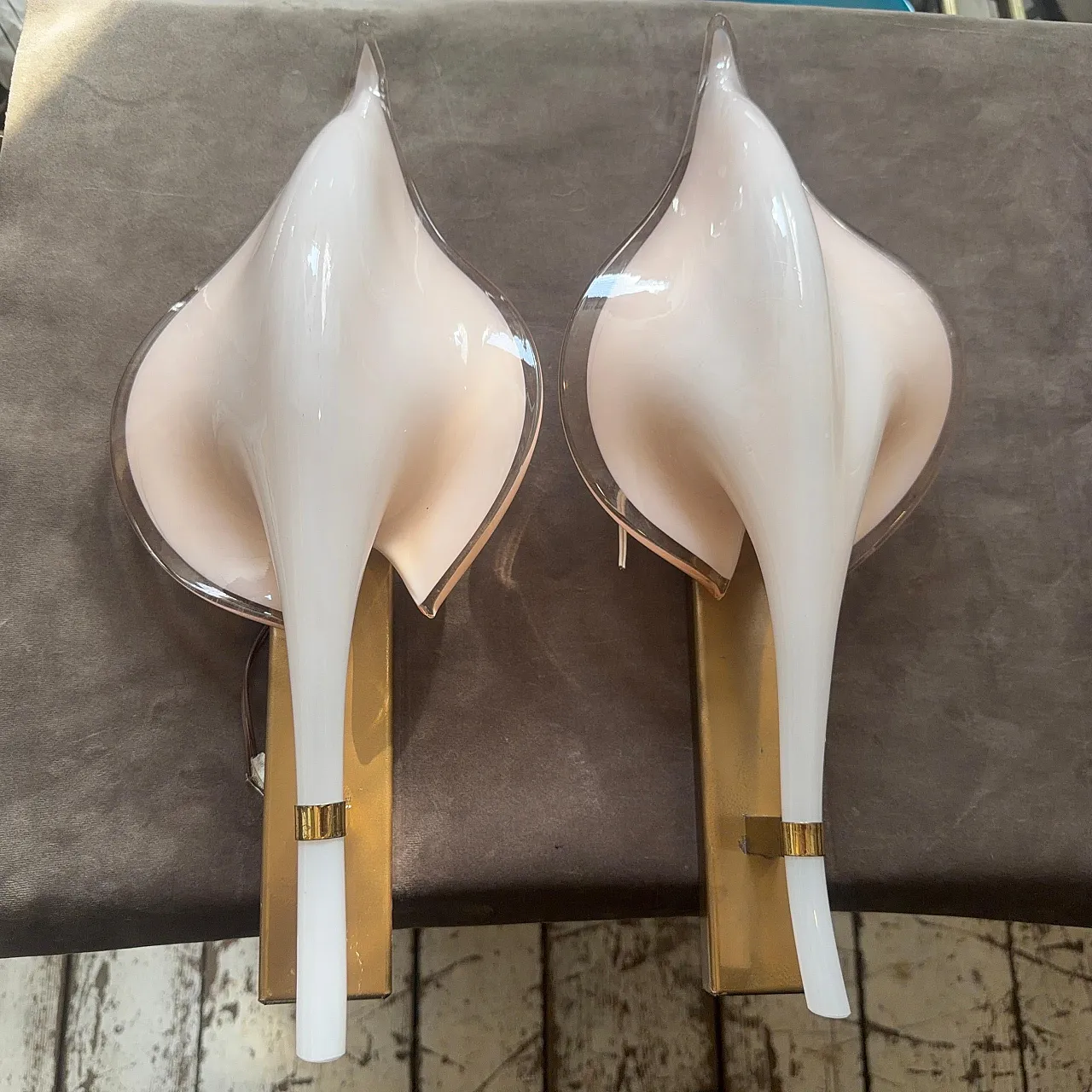 Pair of Murano glass leaf wall sconces by Franco Luce, 1970s 4