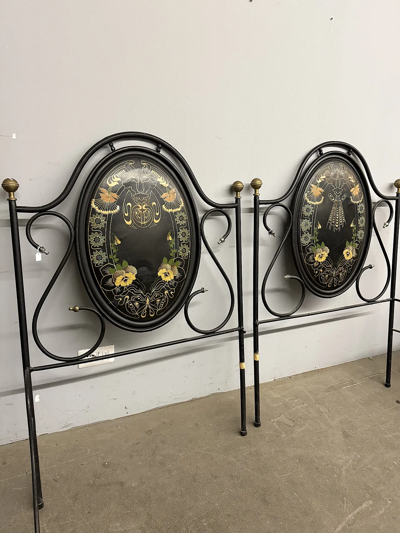Double headboard, painted Tuscan wrought iron, 19th century 1