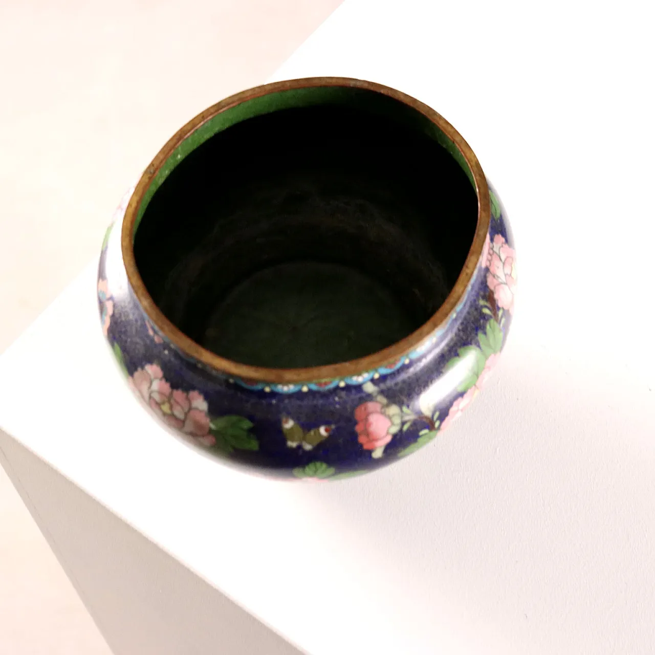 Vaso decorato con smalti cloisonné, '900 3