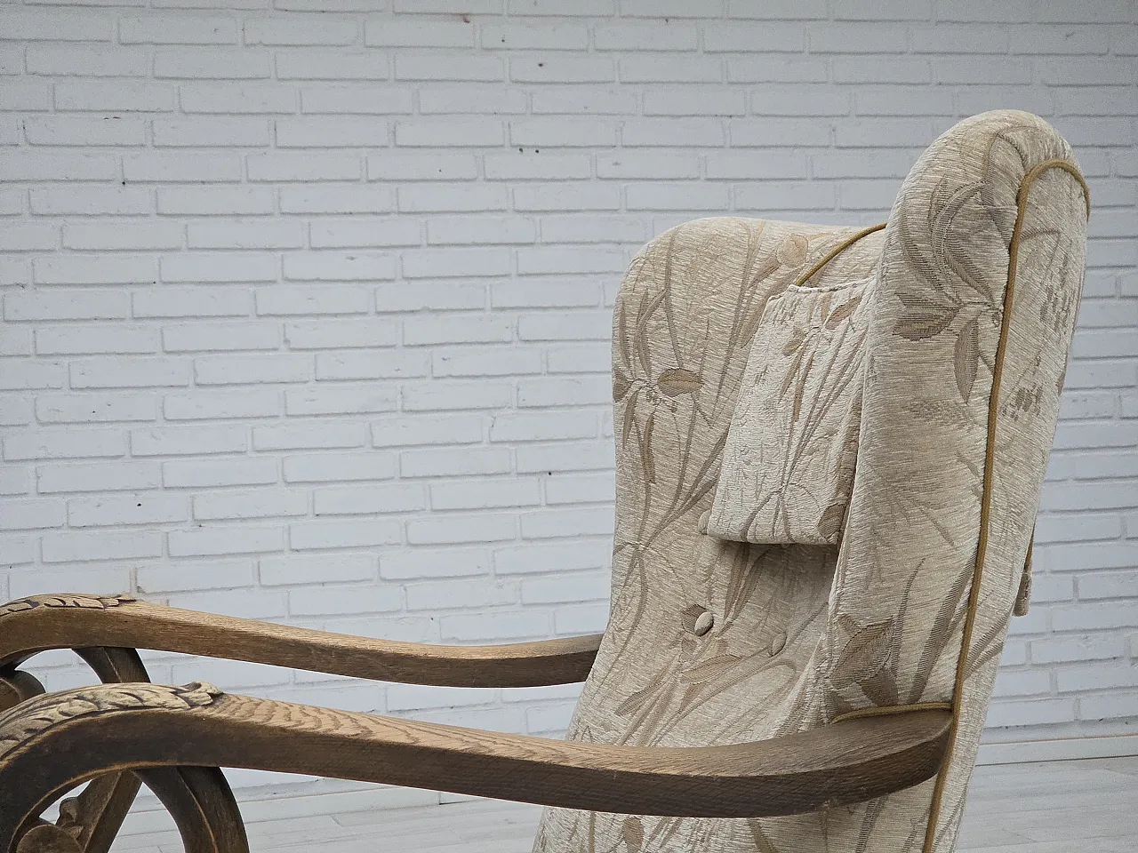 Poltrona danese beige/marrone, legno di rovere, anni '60 22