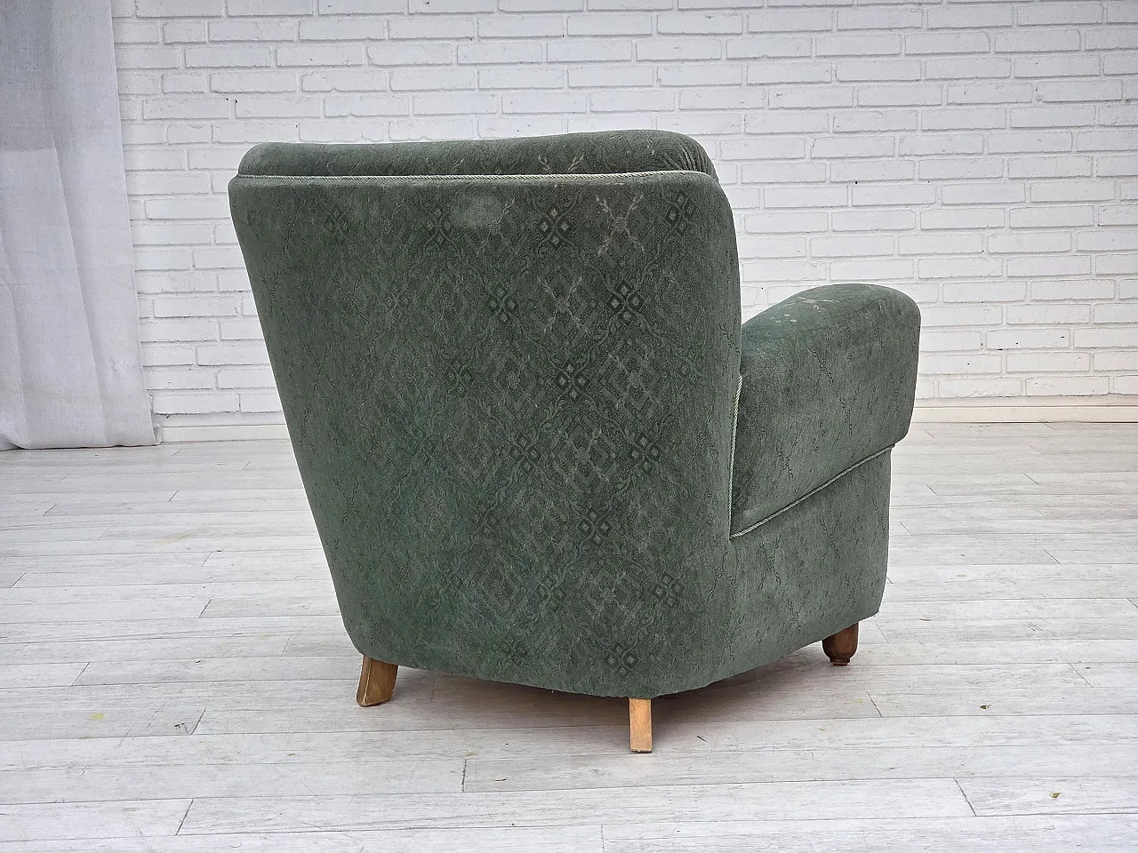 Poltrona danese in lana verde chiaro quercia, anni '60 13