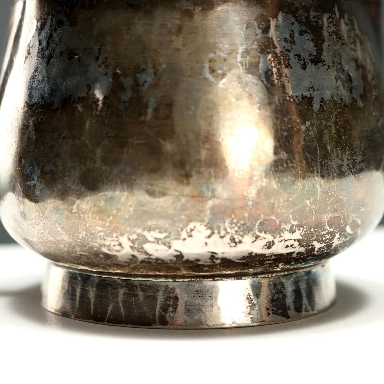 Brocca per il latte in argento forgiato a mano, '900 9