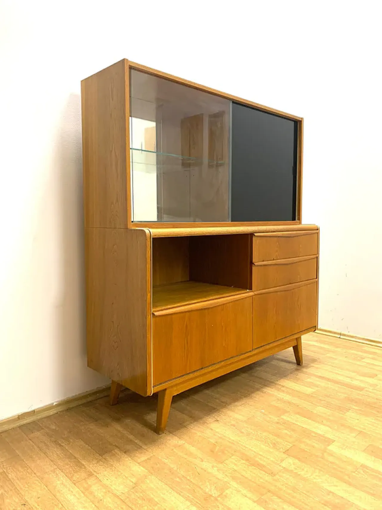 Cassettiera con prolunga, Bohumil Landsman, anni '60 1