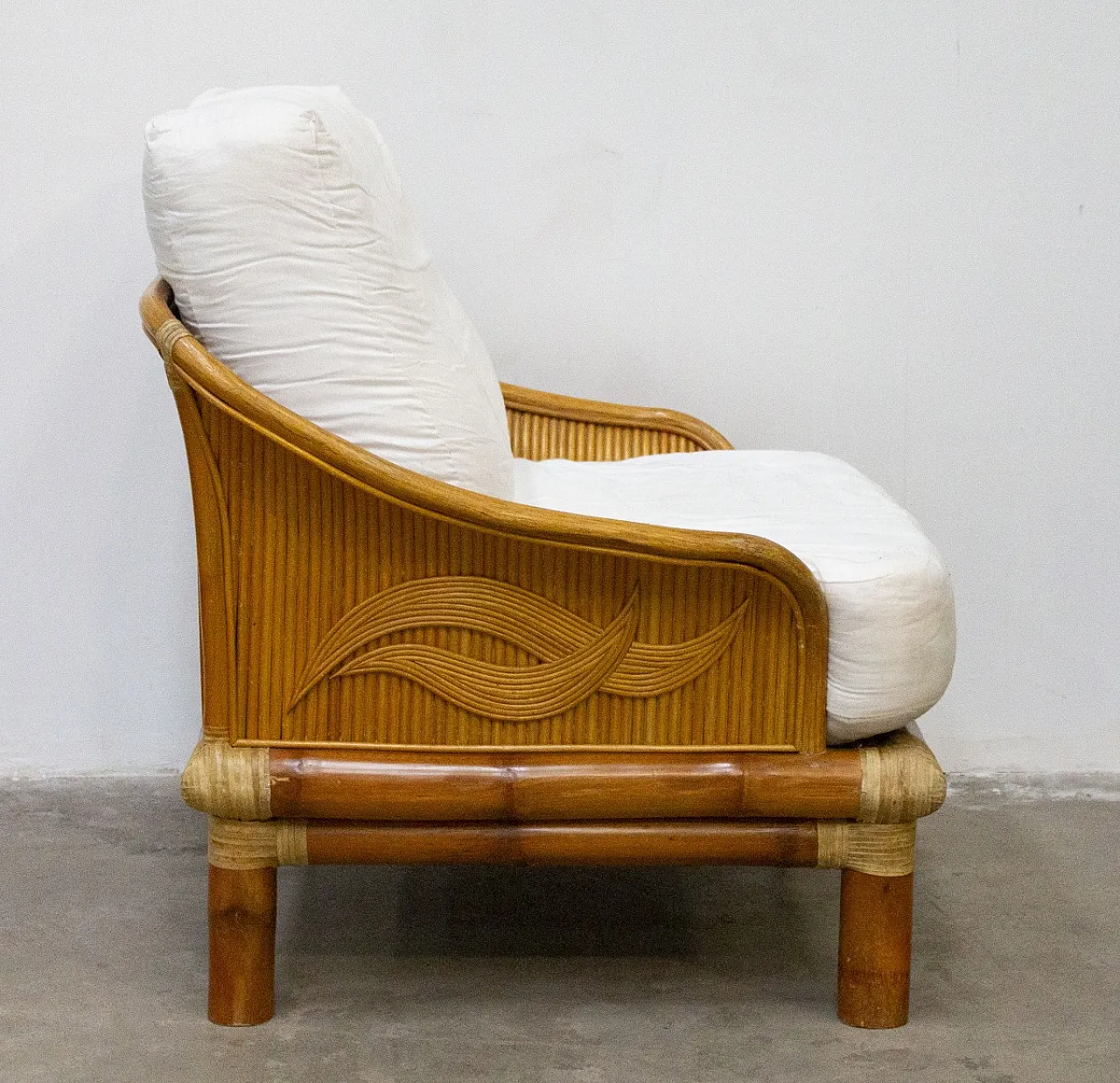 Coppia di poltrone in legno e bambù, anni '70 6