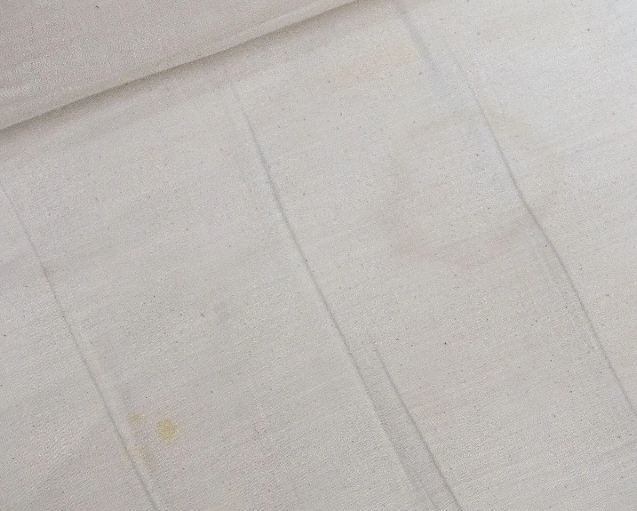 Coppia di poltrone in legno e bambù, anni '70 15