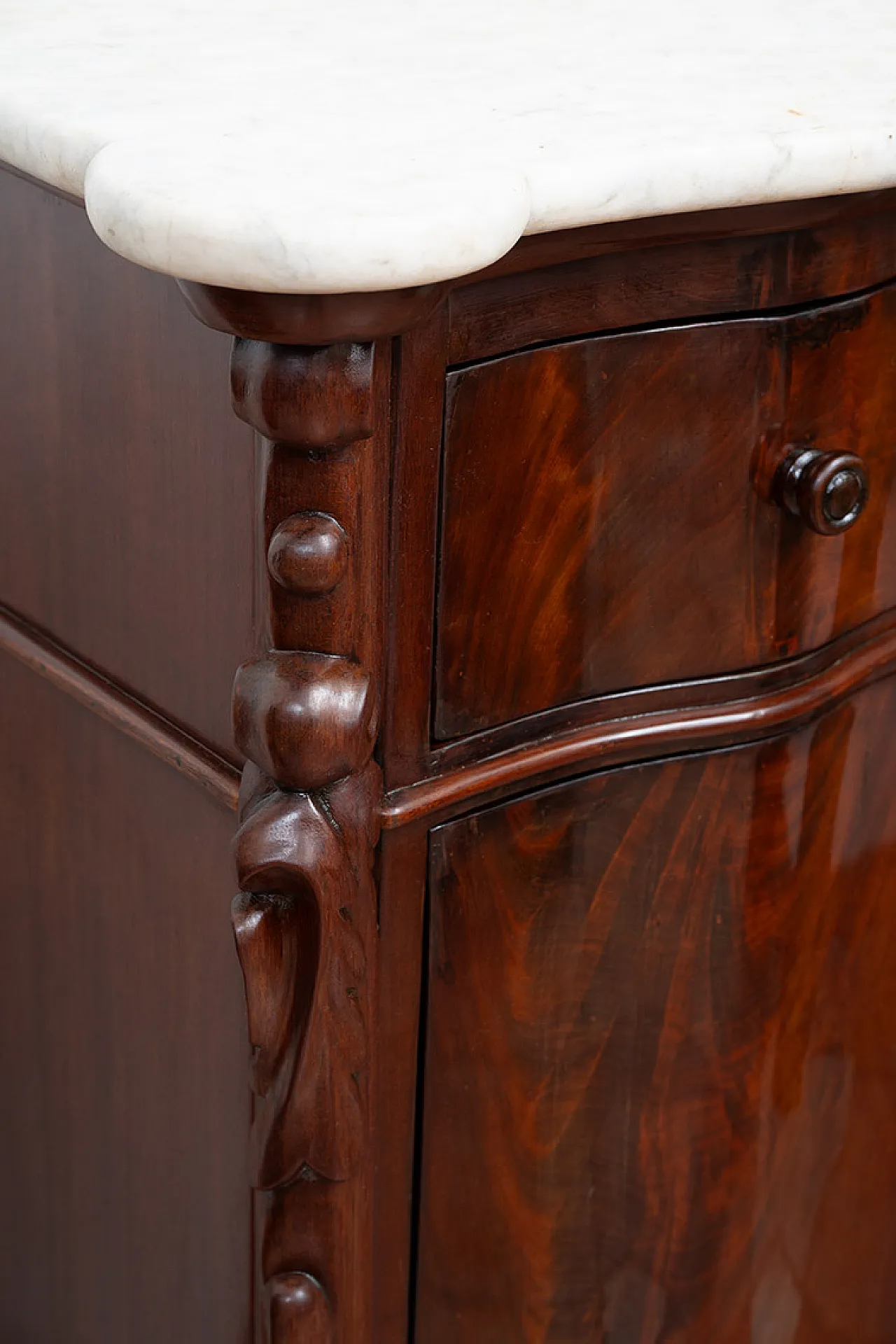Pair of Louis Philippe bedside tables in mahogany, 19th century 4