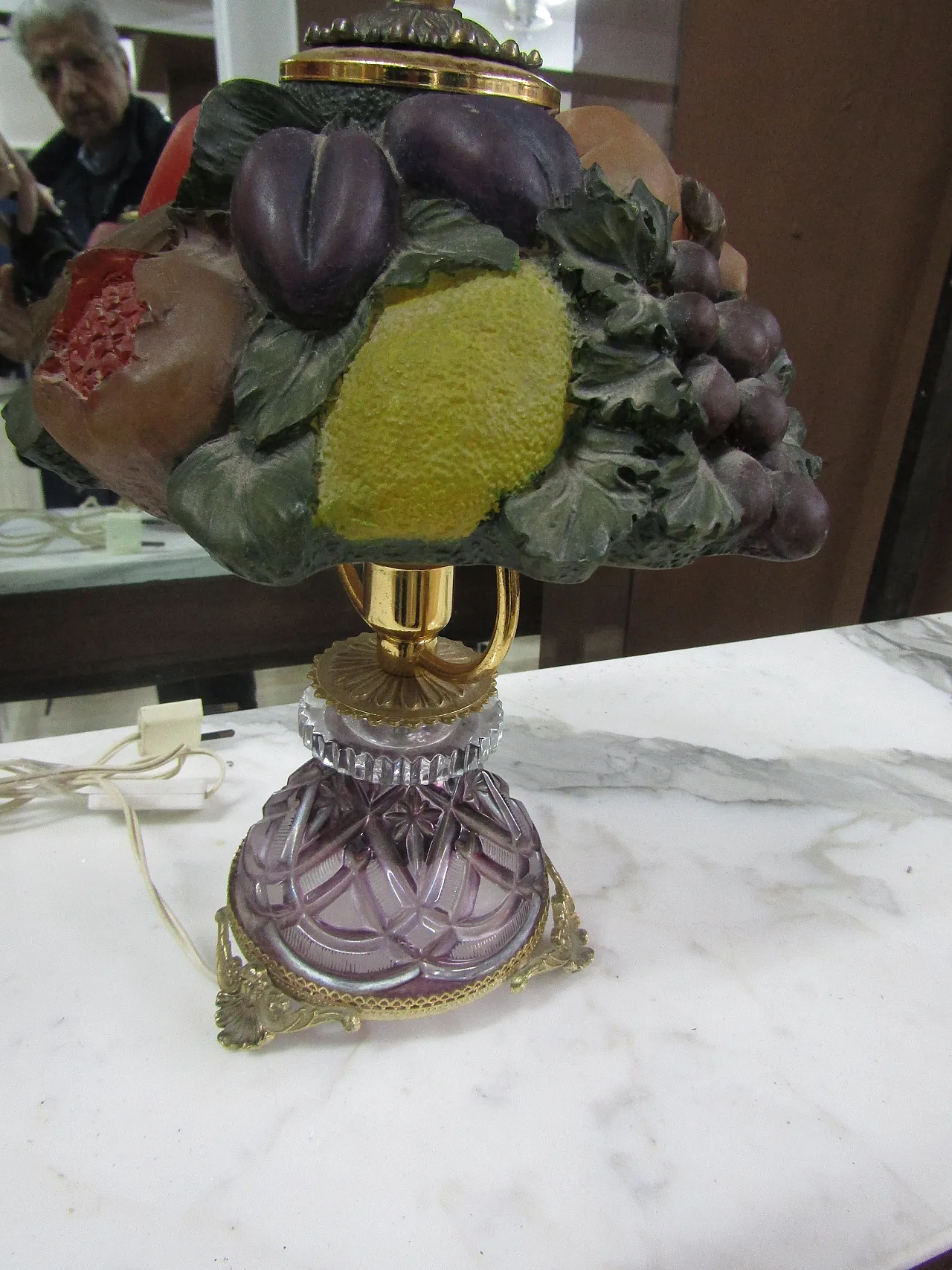 Table lamp in bohemian crystal and resin lampshade, 90s 2