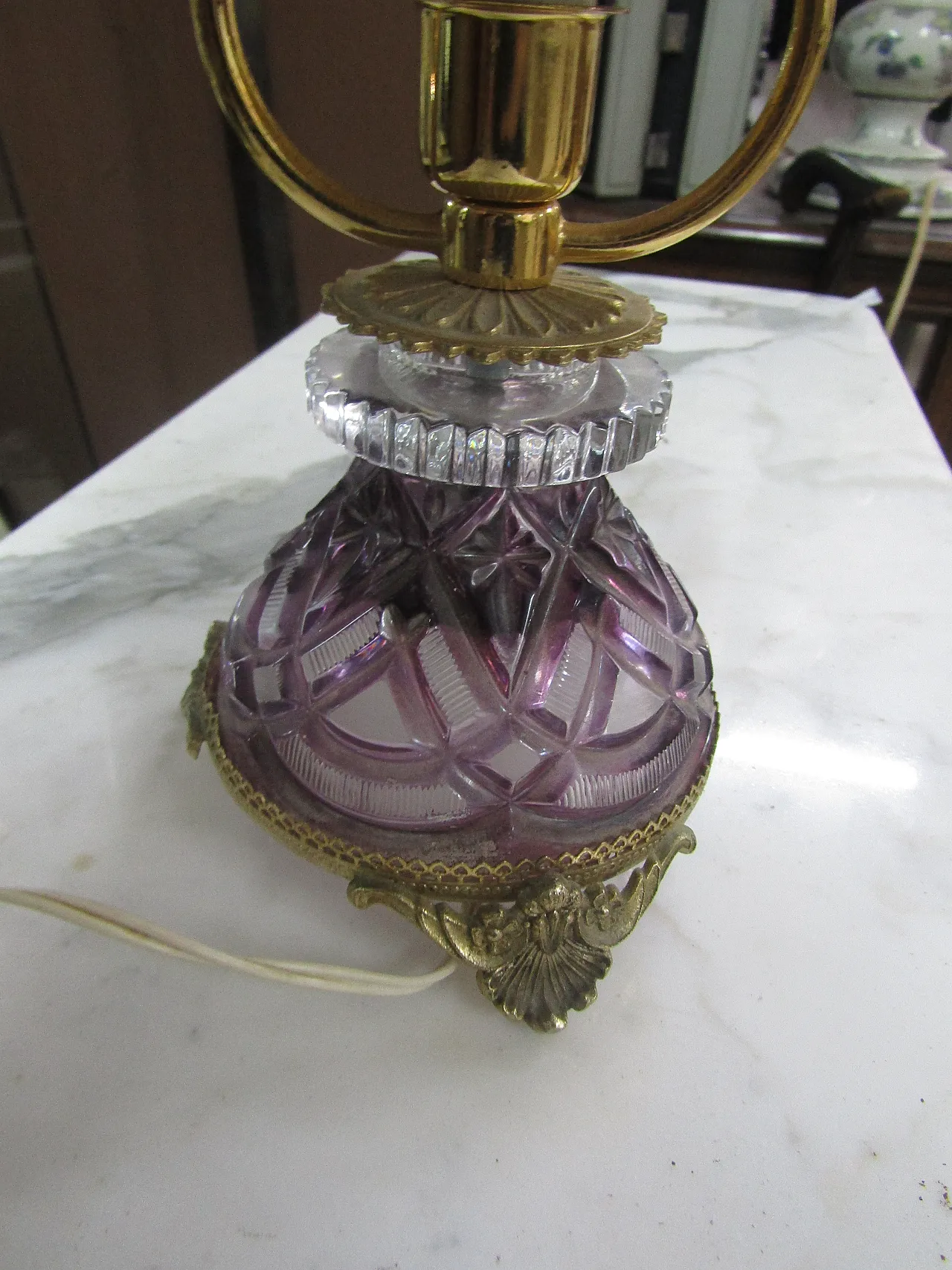 Table lamp in bohemian crystal and resin lampshade, 90s 4