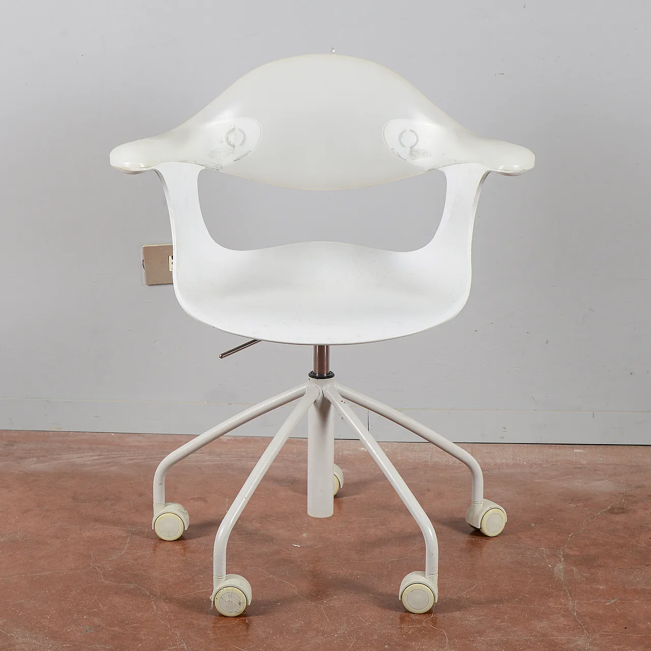 Sedia Leaf in plastica e metallo, '900 1