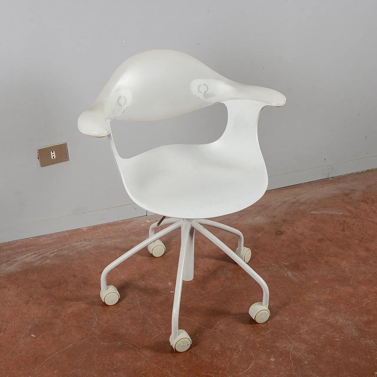 Sedia Leaf in plastica e metallo, '900 3