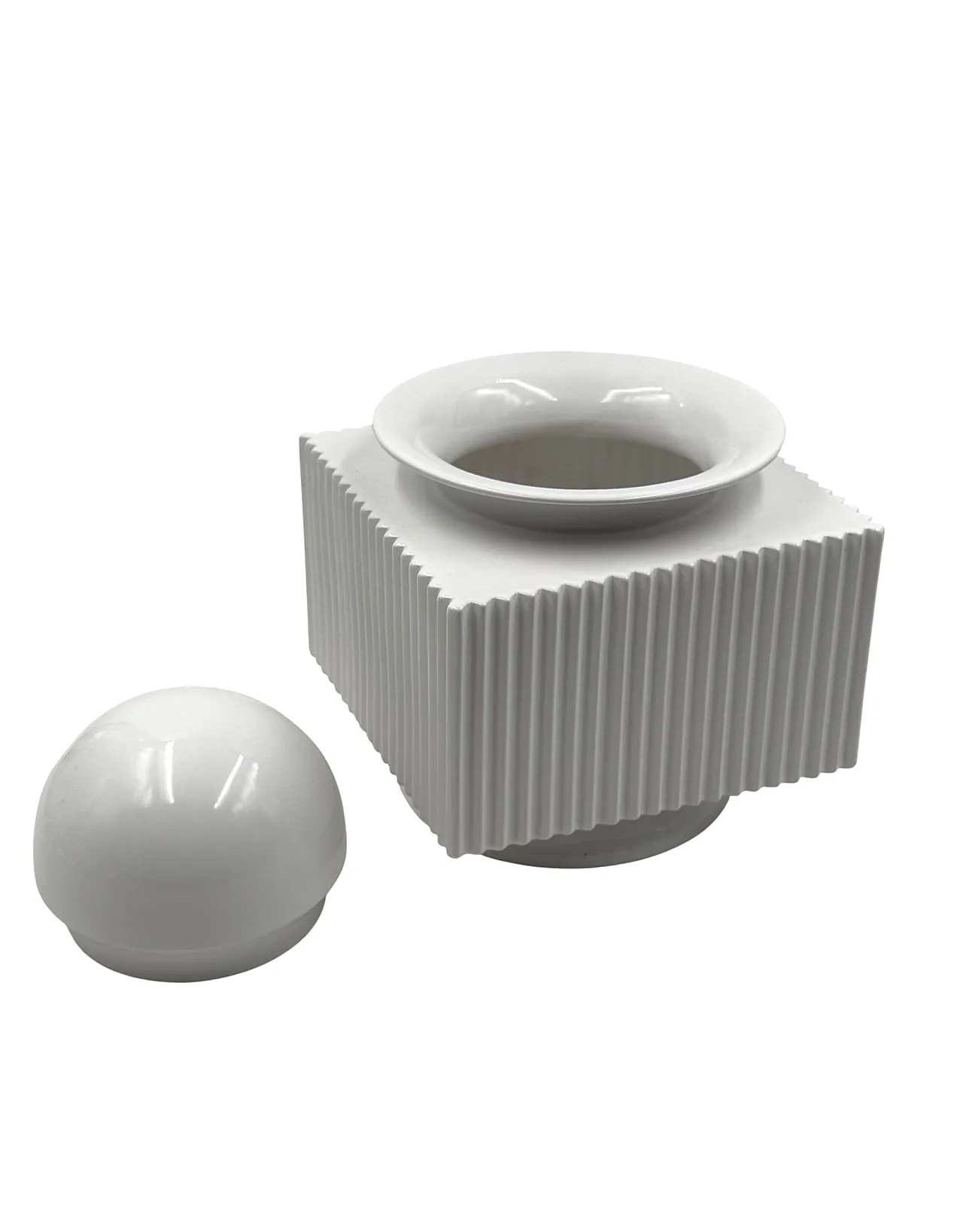 Sergio Asti, postmodern vase in white ceramic, Cedit Italia 1970 16