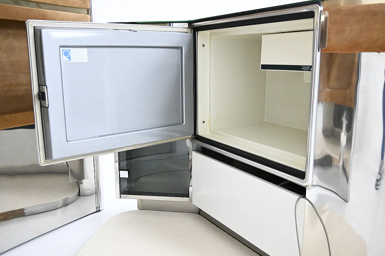 Set bar con 2 sgabelli attribuito a Willy Rizzo, anni '70 10