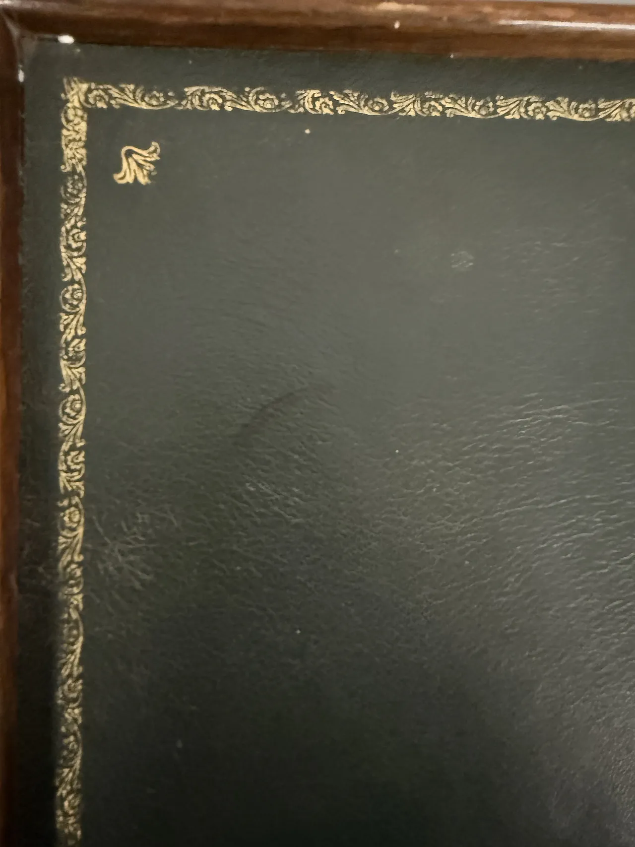 Tavolinetto in noce a vassoio, '800 7