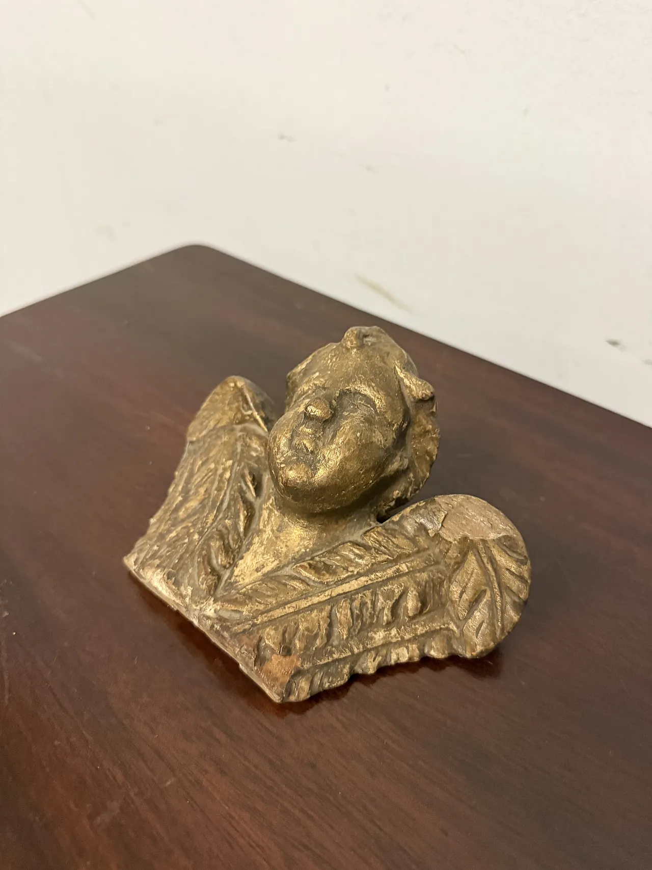 Golden angel sculpture fragment, 17th century 3