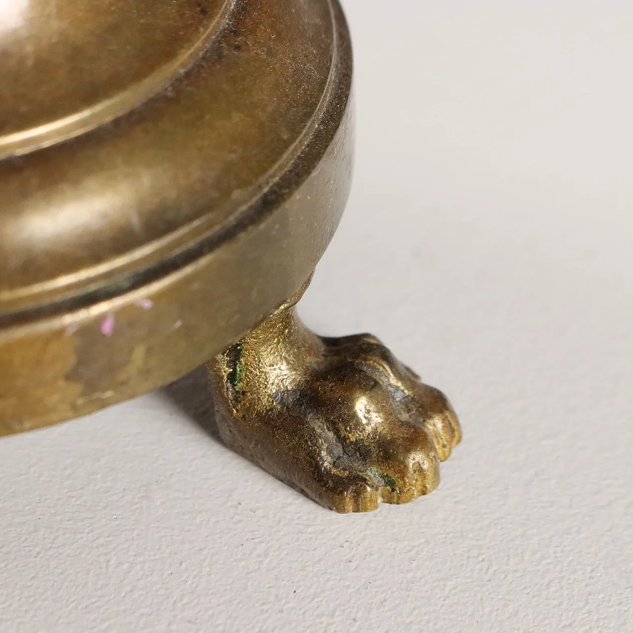 Pair of bronze candlesticks, 19th century 6