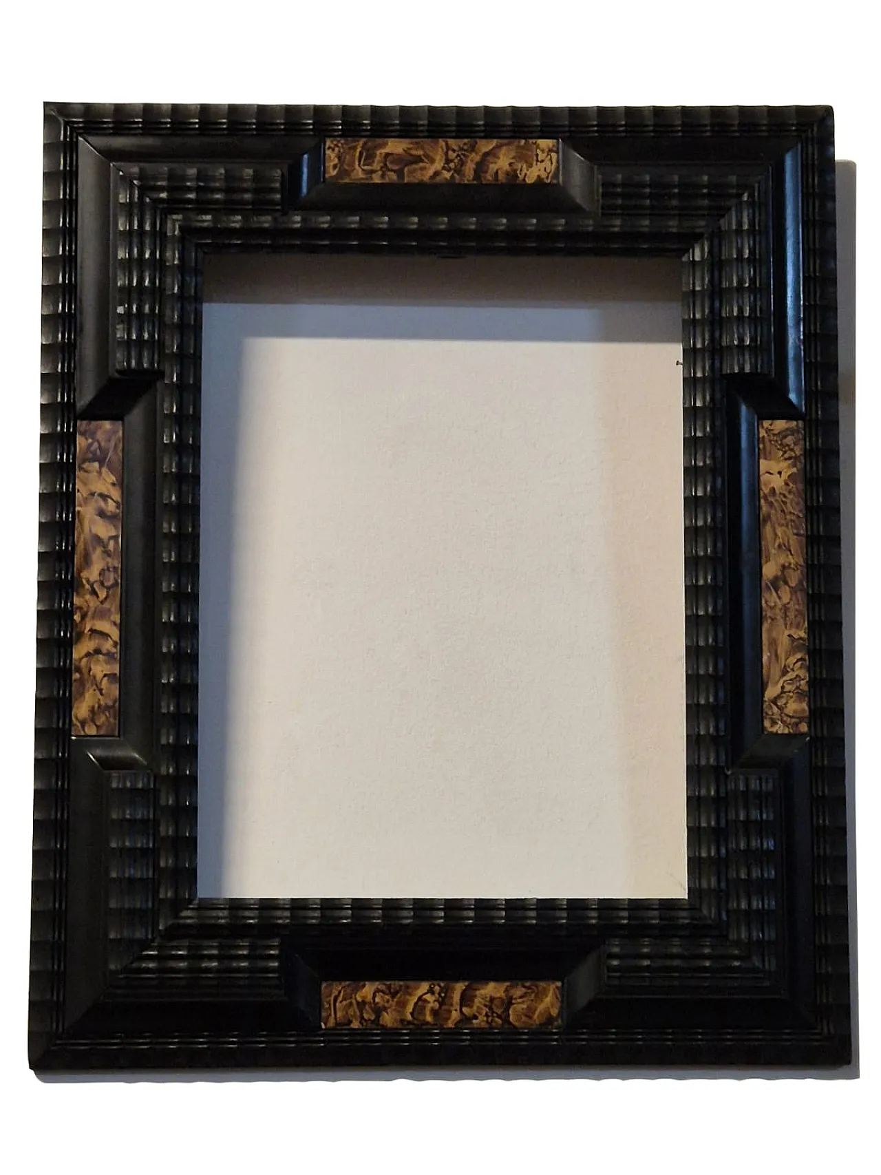 Antique Italian frame in ebonized wood with guilloché workmanship 7