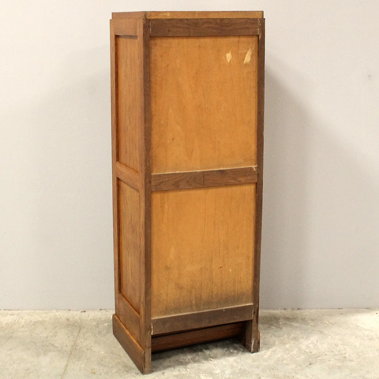 Filing cabinet with oak archive filing shutter, early 1900s 9