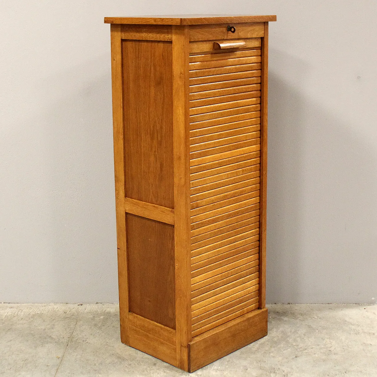 Filing cabinet with oak archive filing shutter, early 1900s 3