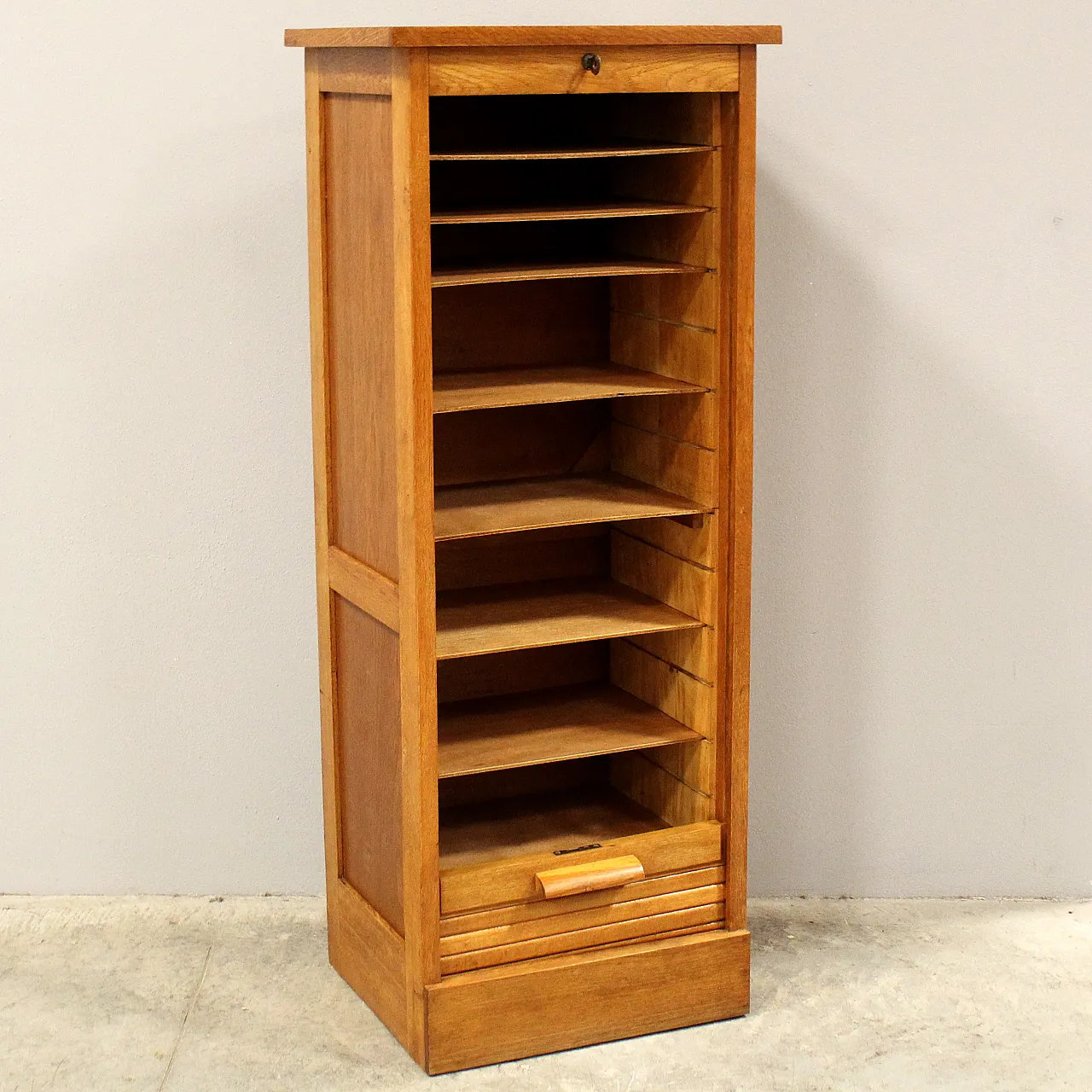 Filing cabinet with oak archive filing shutter, early 1900s 5