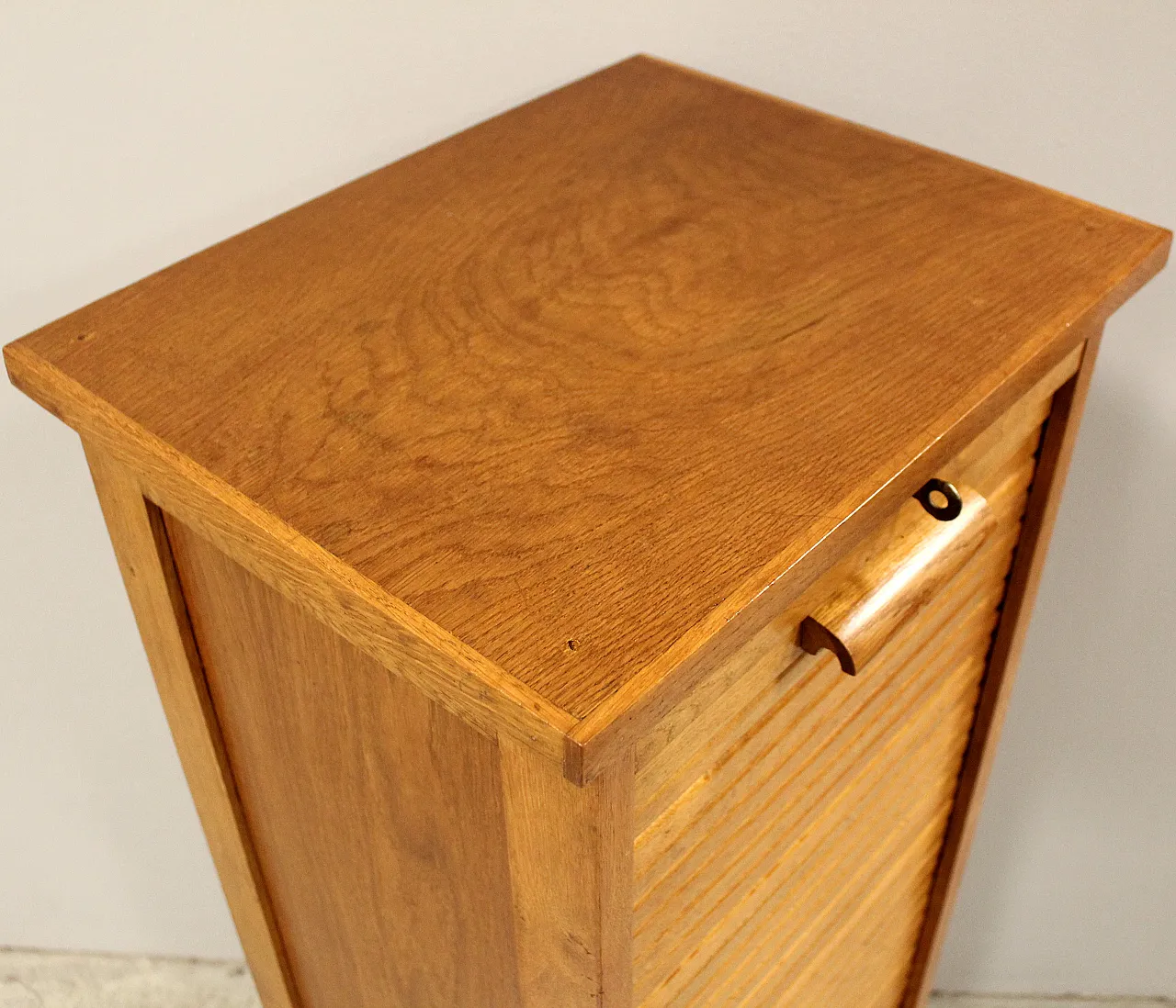 Filing cabinet with oak archive filing shutter, early 1900s 7