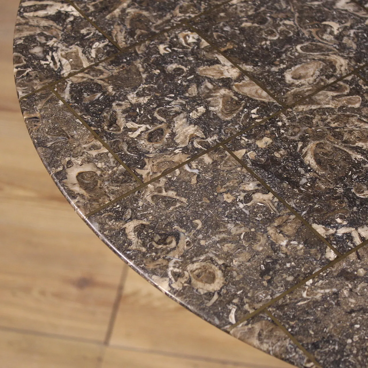 Tavolino francese da bistrot in ferro con piano in marmo del XX secolo 8