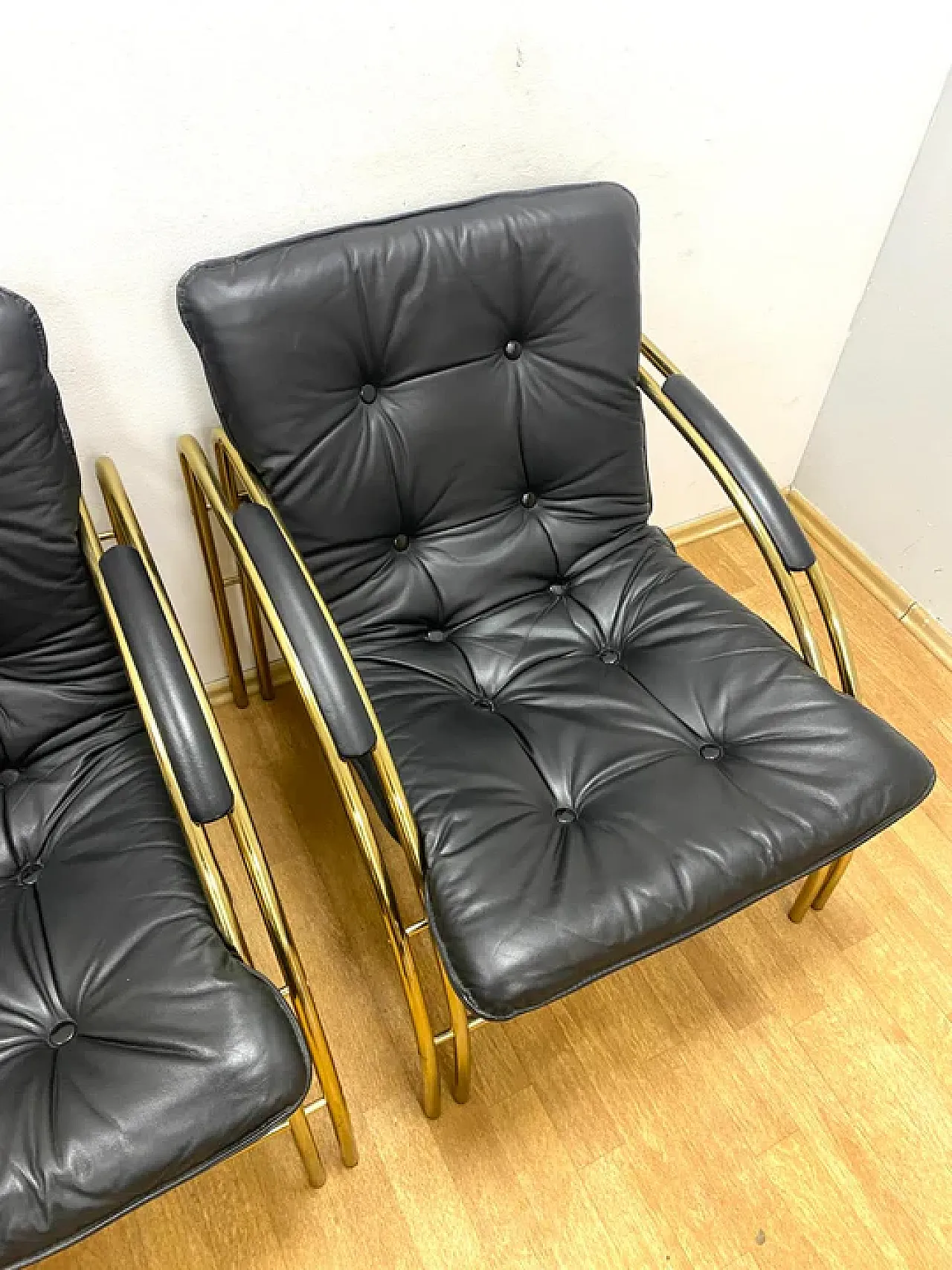 Coppia di poltrone in pelle e metallo, anni '90 2