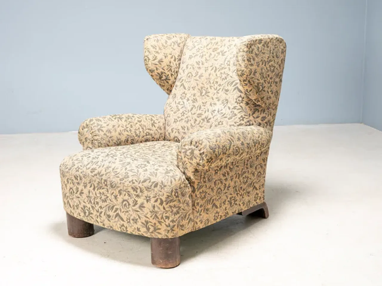 Poltrona Art Déco con schienale ad ali, anni '30 2